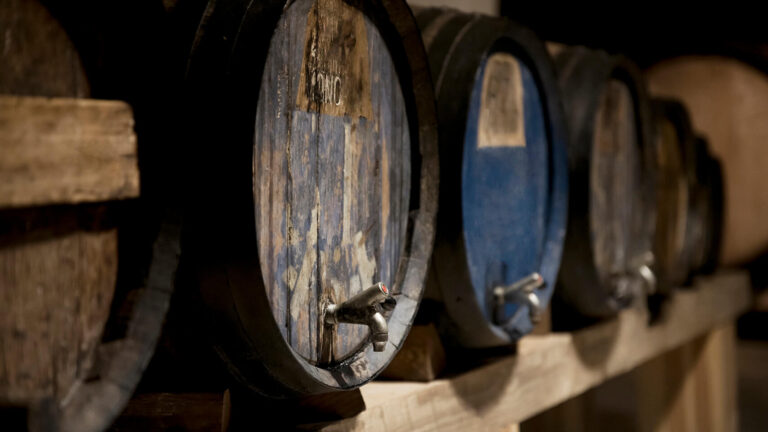 Las 12 bodegas bajo tierra más sorprendentes que puedes recorrer en España 58 12 bodegas bajo tierra
