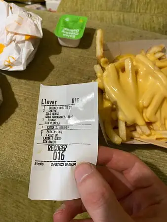 McDonald's - Pontevella: Un rincón único en Ourense con sabor a innovación y comodidad 1 McDonald’s – Pontevella: Un rincón único en Ourense con sabor a innovación y comodidad