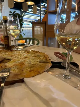Ginos – Bulevar El Vasco: Autenticidad italiana en Oviedo que enamora
