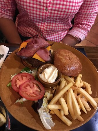 Foster's Hollywood - Hernán Pérez: Sabor americano en el corazón de Ciudad Real 1 1736573217 photo0jpg