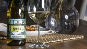 Bodega berciana agota existencias de Godello manteniendo su sonrisa intacta