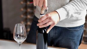 Descubre como aprovechar al maximo las sobras de vino de
