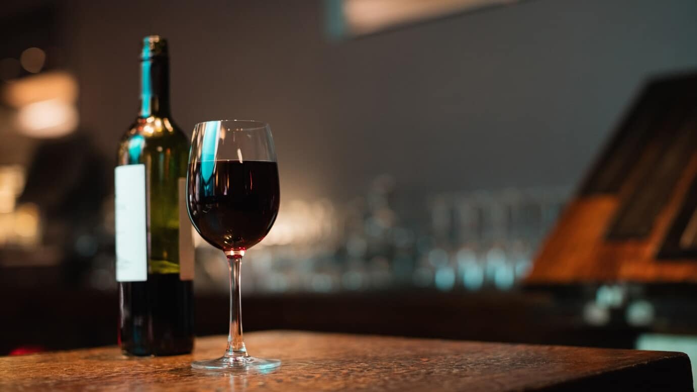 Los diferentes tamaños de botellas de vino: historia, usos y curiosidades 1 Descubriendo el Fascinante Mundo de los Tamanos de Botellas de Vino Una Guia Completa