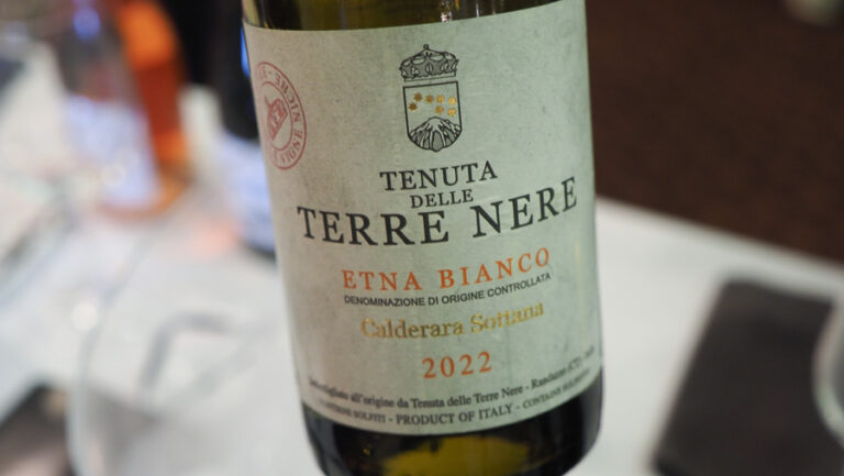 Vinos de Terre Nere de Marco de Grazia, una estrella en Etna, destacan por su calidad 24 Etna Sicily descubre los encantos de Tenute delle Terre Nere