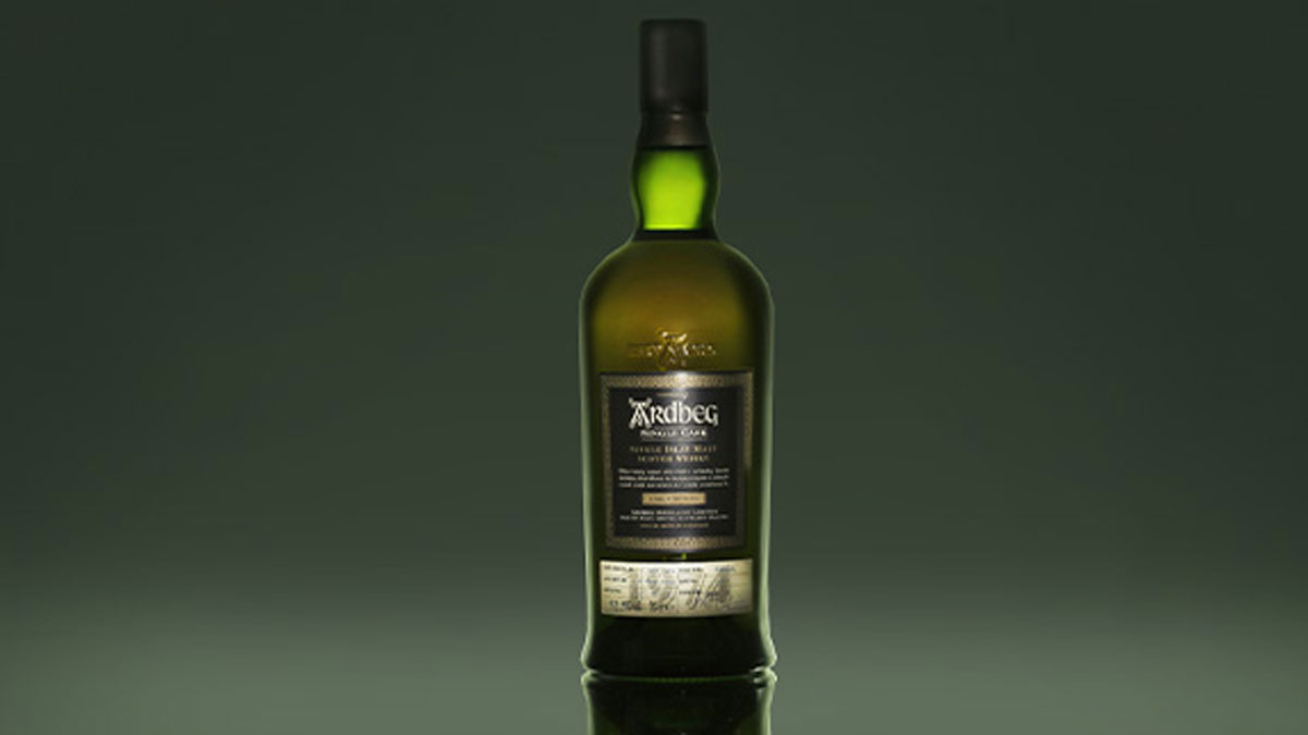 Subasta de Fine Spirits con licores raros y 200 botellas de Chartreuse 1 Subasta de Fine Spirits con licores raros y 200 botellas