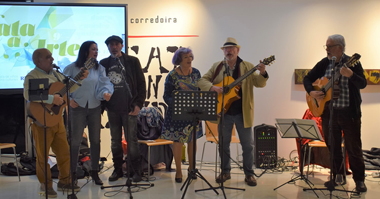 Bodega 'Arco da Vella' protagoniza cata solidaria con música y poesía en Ribadavia 1 Bodega Arco da Vella presenta sus vinos en el ciclo