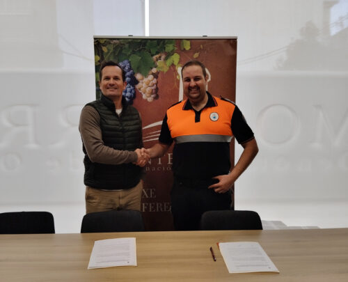 C.R.D.O. Monterrei y Voluntarios de Protección Civil Verín firman convenio colaborativo 43 CRDO Monterrei y Proteccion Civil de Verin firman convenio de