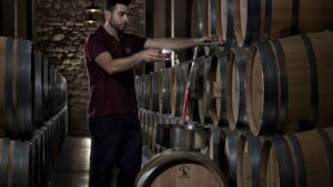 Celebra 50 anos el vino que requiere 66 meses entre