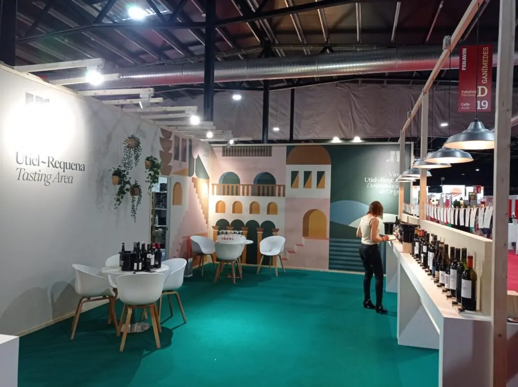 DO-Utiel-Requena-presenta-45-vinos-y-6-bodegas-en-FENAVIN.jpg