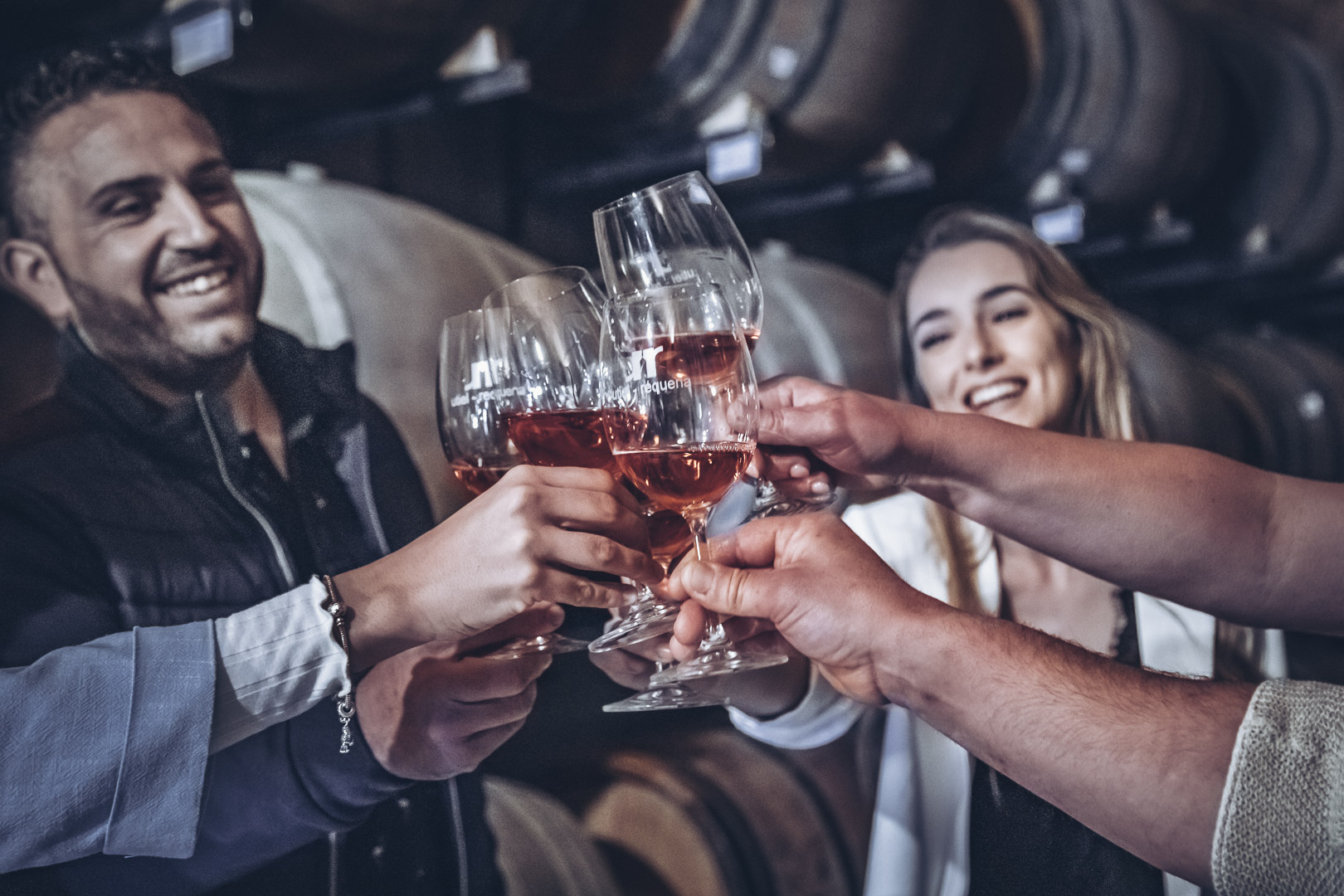 Descubre como seleccionar y disfrutar de los vinos rosados de