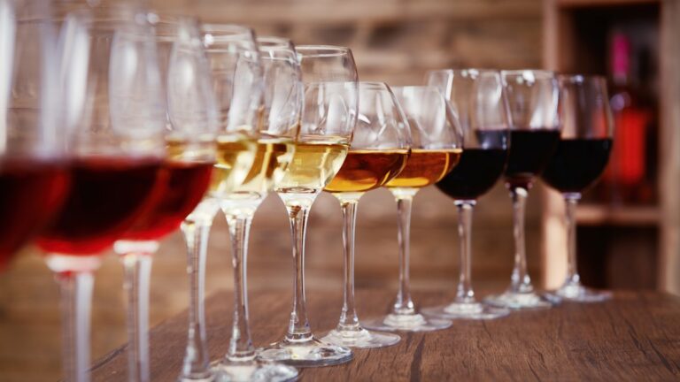 Detectar y abordar defectos en el vino: bouchonné, oxidado y reducido 52 Detectar y abordar defectos en el vino bouchonne oxidado y