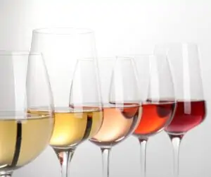 Guía para elegir la copa de vino perfecta para cada variedad