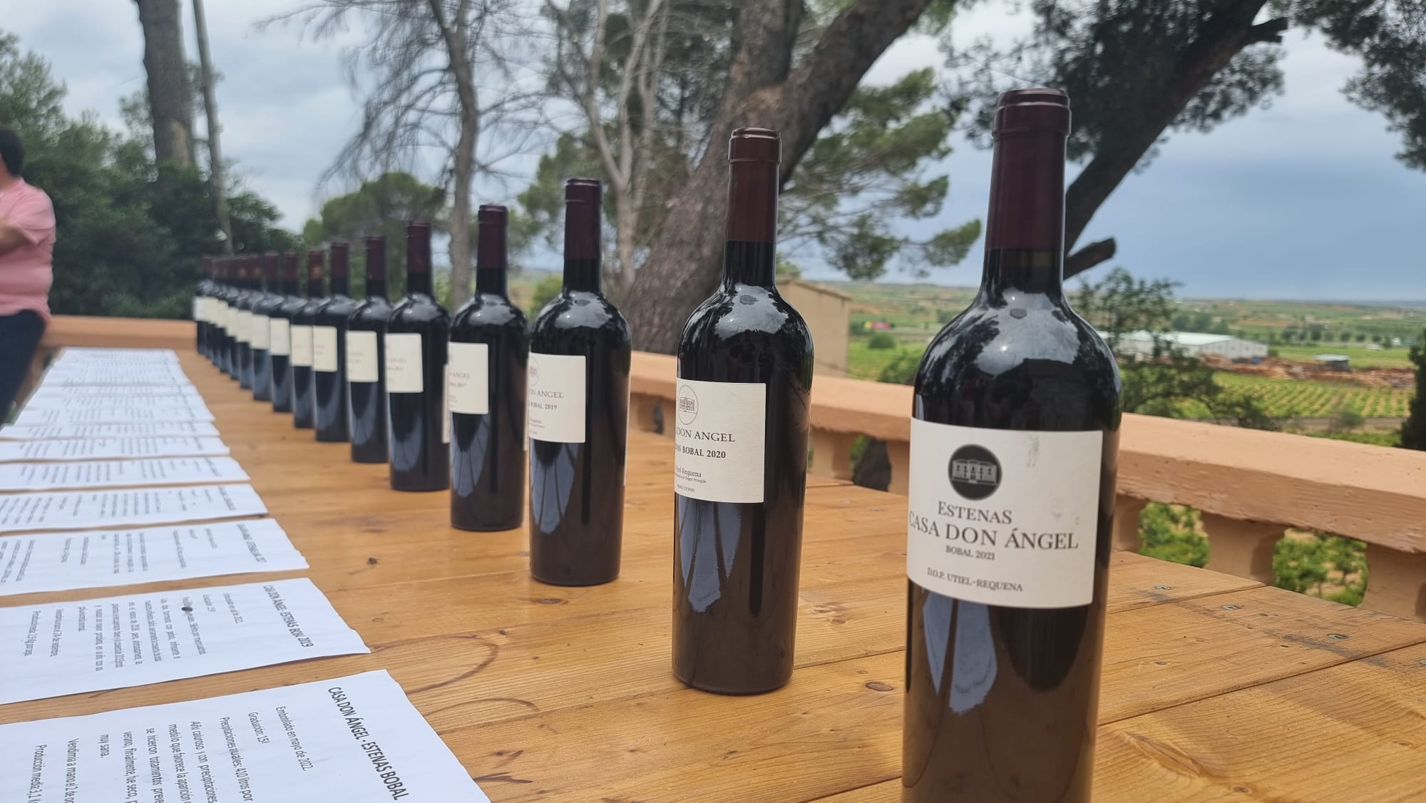 Vera de Estenas celebra 25 años del primer Bobal de guarda Casa Don Ángel 1 Vera de Estenas celebra 25 anos de su iconico vino
