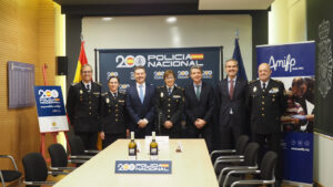 Bodegas Diez Siglos lanza vino conmemorativo para el bicentenario de