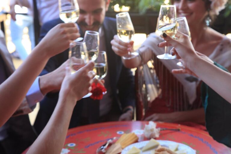 Consumo de fino y manzanilla se dispara en ferias andaluzas a 12 millones 17 Consumo de fino y manzanilla se dispara en ferias andaluzas