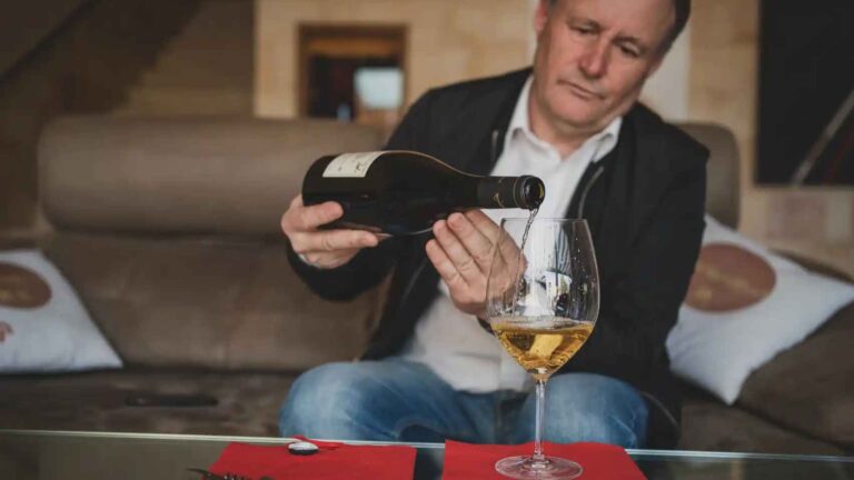 Descubre como los mortales pueden comprar la botella mas cara