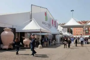 Enolitech celebra su 25 aniversario en Veronafiere con 150 empresas del sector