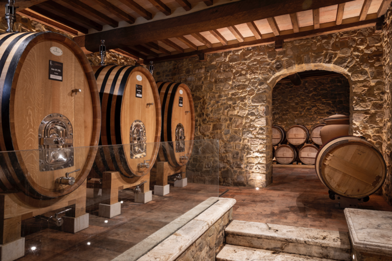 Matthew Lawrence Fioretti transforma la histórica bodega Cerbaiona en Montalcino 39 Matthew Lawrence Fioretti transforma la historica bodega Cerbaiona en Montalcino
