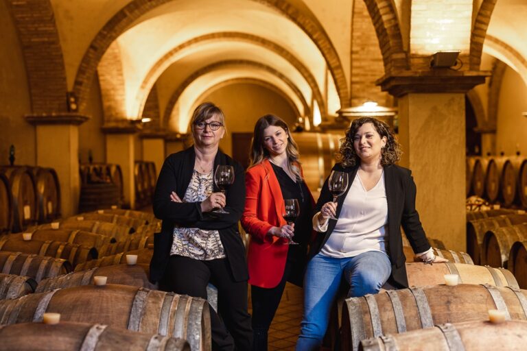 Patrizia Cencioni, gran presencia en Montalcino, impulsa el legado vitivinícola familiar 23 Patrizia Cencioni gran presencia en Montalcino impulsa el legado vitivinicola