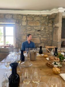 Peter Richards, Master of Wine, descubre y elogia los vinos de Rías Baixas 11 Peter Richards Master of Wine descubre y elogia los vinos