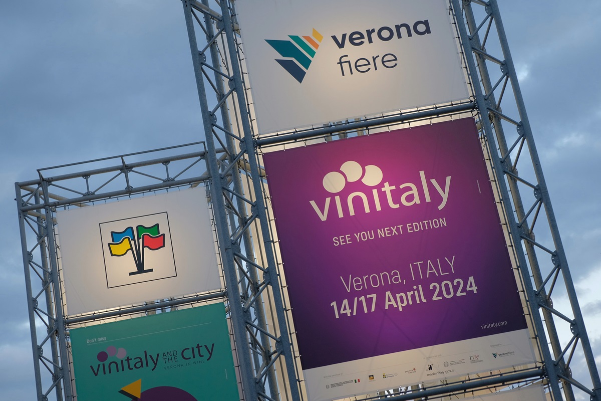 Vinitaly abre sus puertas con más de 4000 bodegas y 30.000 operadores internacionales 1 Vinitaly abre sus puertas con mas de 4000 bodegas y