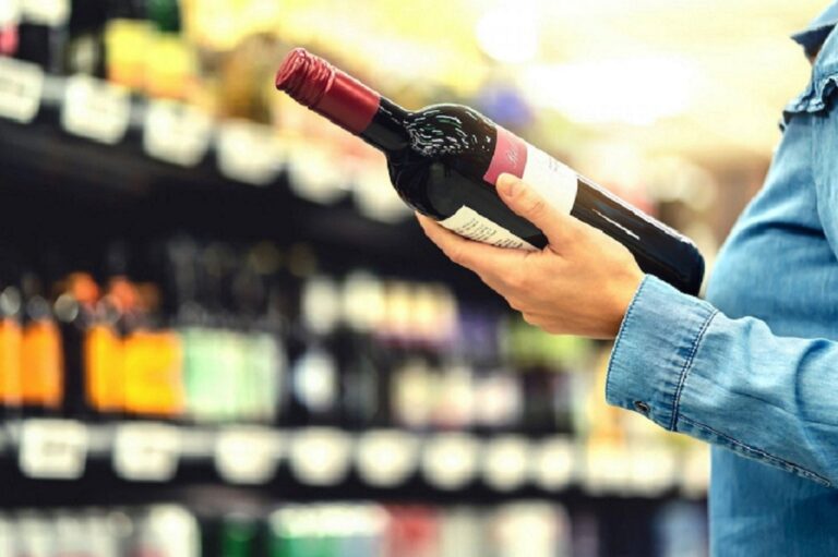 Vino italiano: ventas repuntan en primer trimestre 2024, el espumoso lidera 31 Vino italiano ventas repuntan en primer trimestre 2024 el espumoso