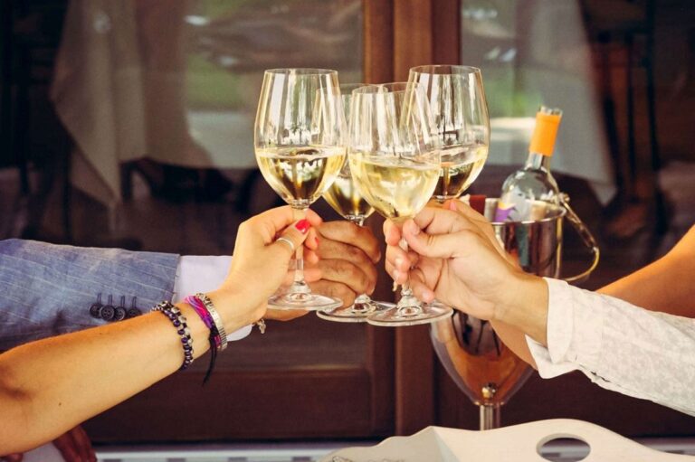 Aperitivo alcohólico popular entre los mayores de 65 años en Italia 16 Aperitivo alcoholico popular entre los mayores de 65 anos en