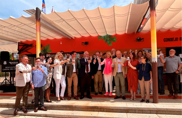 DOP Condado de Huelva festeja Día Movimiento Vino D.O. 2024 con brindis multitudinario 13 DOP Condado de Huelva festeja Dia Movimiento Vino DO 2024