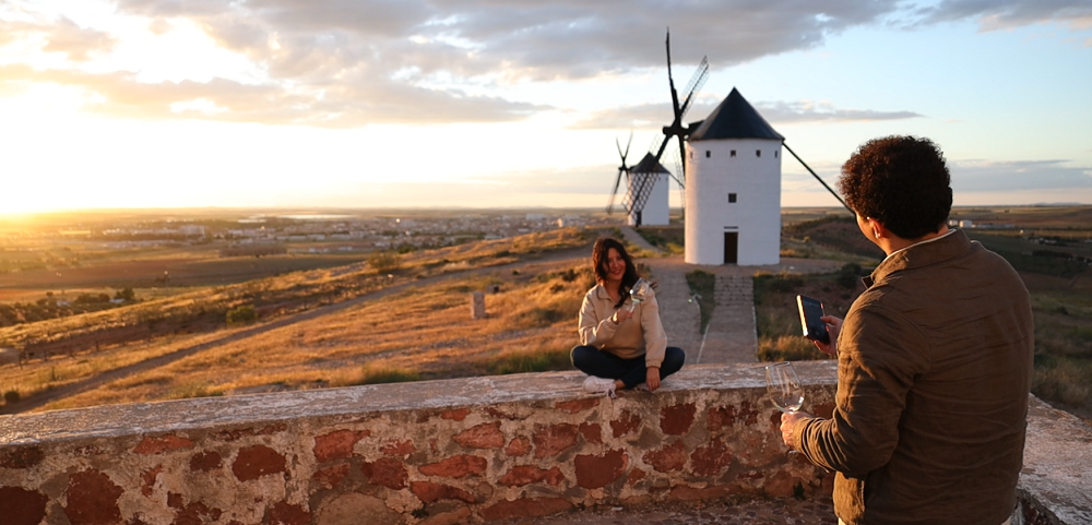 Importadores iberoamericanos exploran potencial de vinos manchegos en visita a La Mancha 1 Importadores iberoamericanos exploran potencial de vinos manchegos en visita a