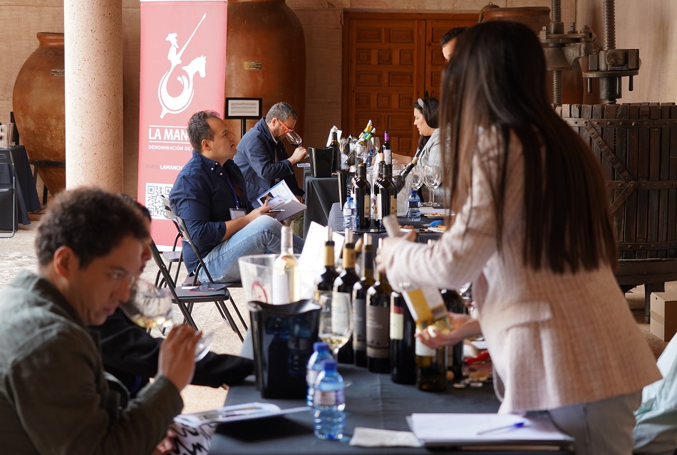 Importadores iberoamericanos exploran vinos de La Mancha con Consejo Regulador 1 Importadores iberoamericanos exploran vinos de La Mancha con Consejo Regulador