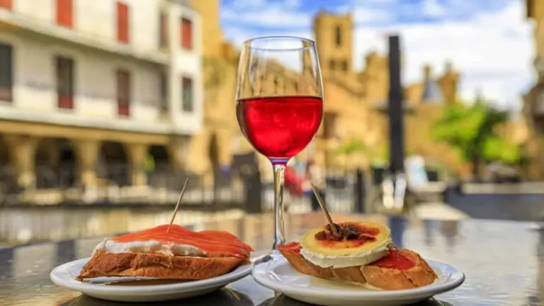 Madrid se deleita con vinos locales y tapas por solo 9,5 euros