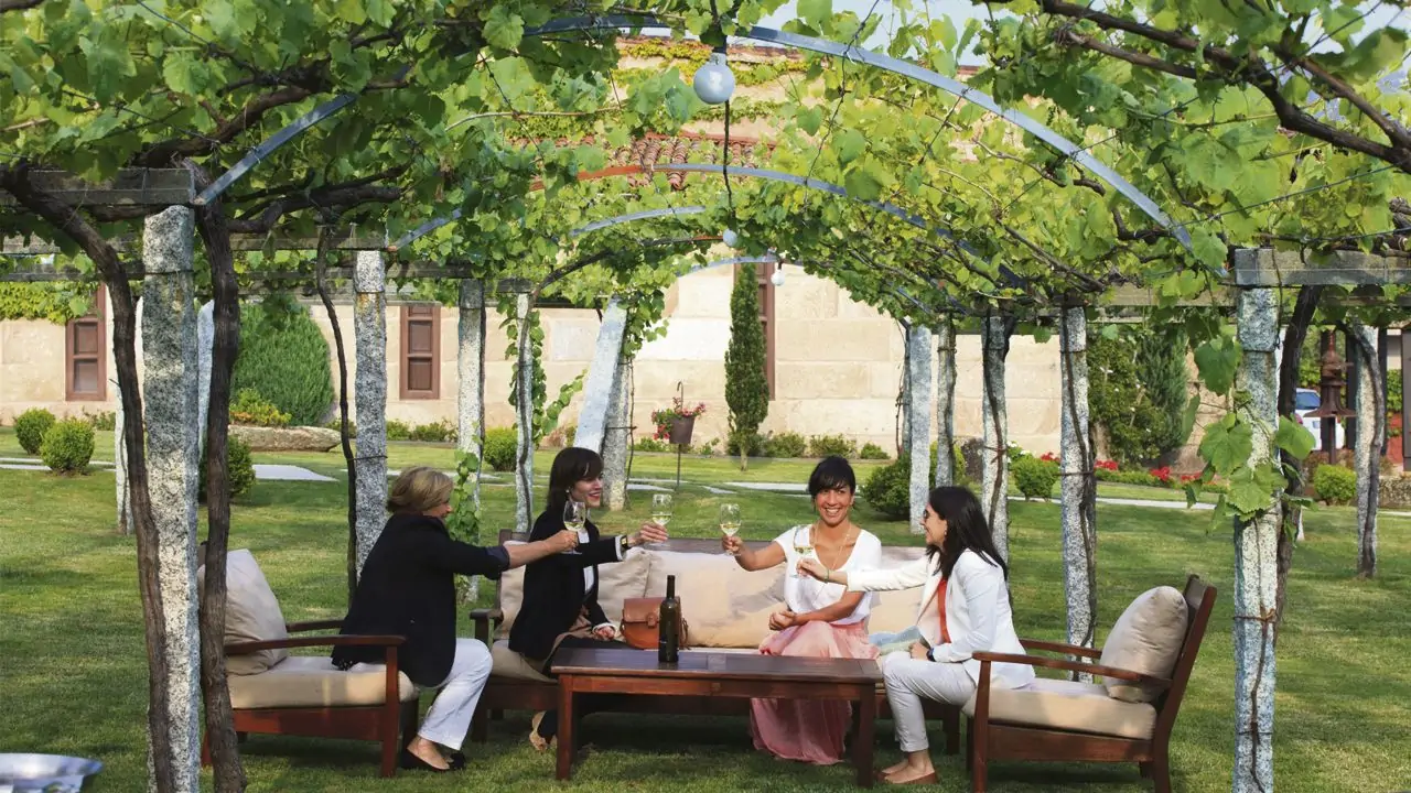 Vinos D. O. Rías Baixas, perfectos maridajes para la gastronomía de Galicia en Navidad