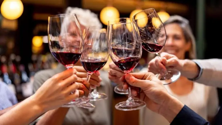 Disfruta de vinos de famosos en único festival mundial en Asturias disponible desde 2,70 euros