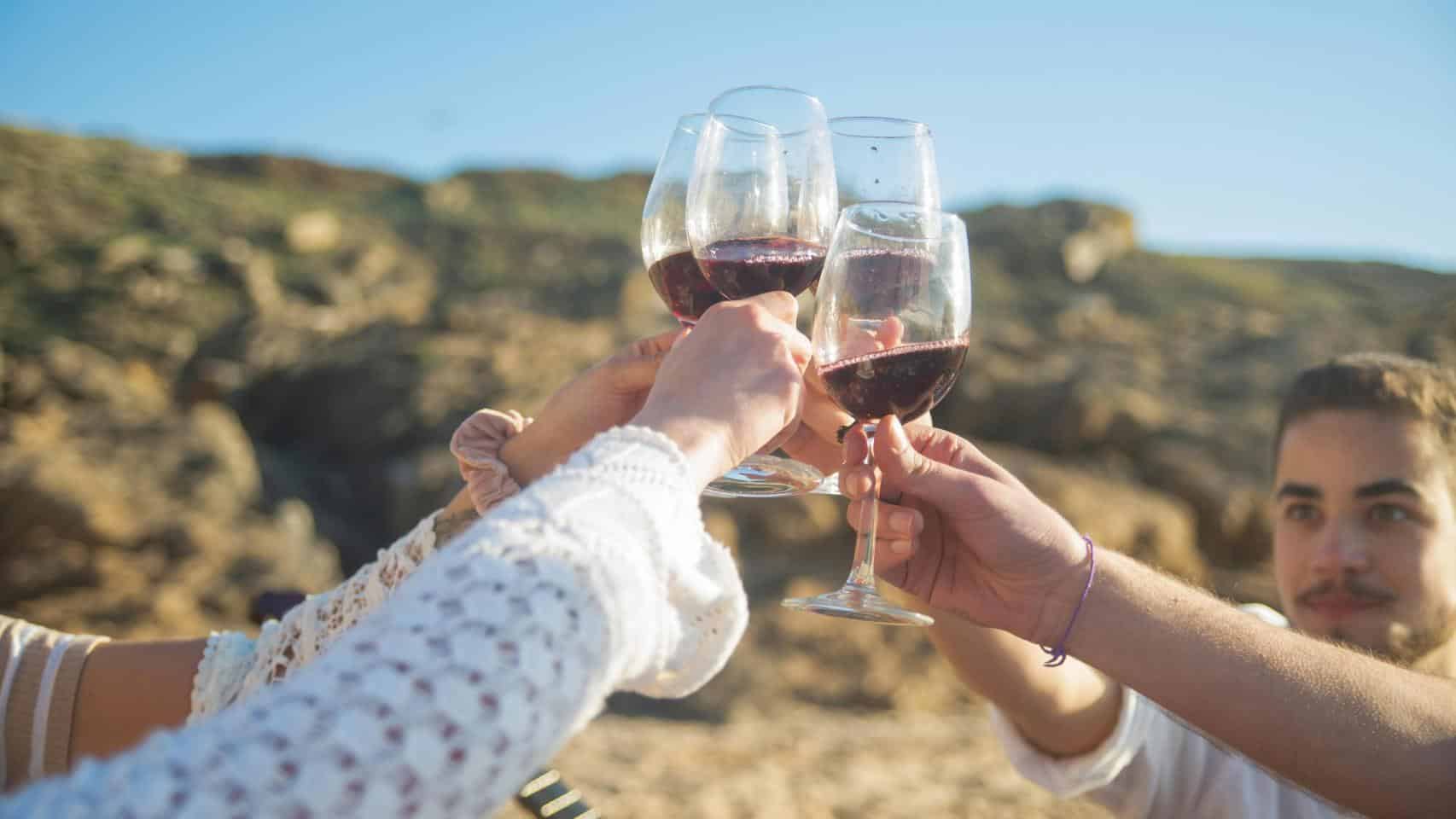 El alcohol más consumido en España sobre el que los médicos lanzan alertas de salud 1 El alcohol mas consumido en Espana sobre el que los
