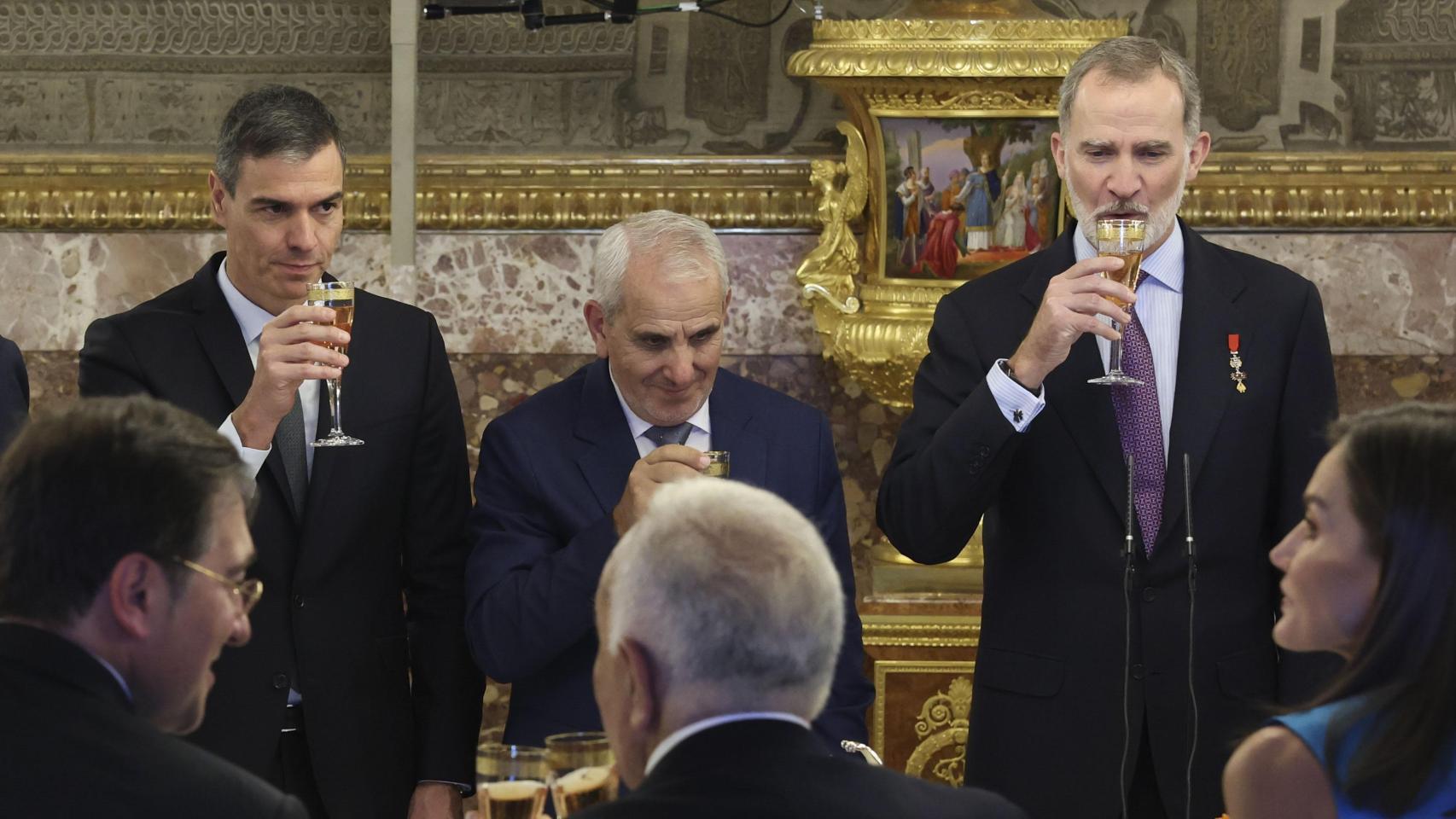 El vino de Alicante favorito de Felipe VI en su décimo aniversario de coronación cuesta menos de 20€ 1 El vino de Alicante favorito de Felipe VI en su