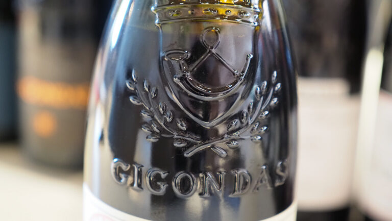 Gigondas prestigioso vino del Rhone se producira tambien en blanco