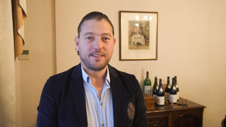 Bodegas Dugat-Py revoluciona la viticultura en Borgoña con enfoque ecológico y manual 29 Bodegas Dugat Py revoluciona la viticultura en Borgona con enfoque ecologico