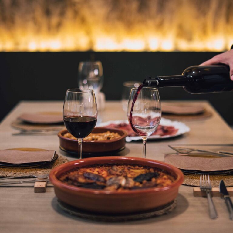 Consejos para mejorar tu experiencia con el vino y la comida 51 Consejos para mejorar tu experiencia con el vino y la