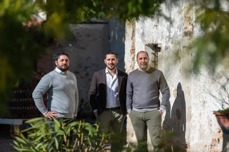 Familia Cecchetto invierte 5 millones de euros en bodega sostenible.webp