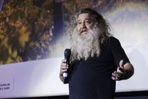 Raúl Pérez, durante la presentación del documental El Viticultor y la Tierra.