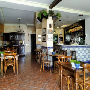 Sabores auténticos de El Puerto de Santa María en Meollo Bar-Restaurante 6 AF1QipMuA8CPa3xN1Q43CsWiL5KEMBaaKPPlWE4EYD62