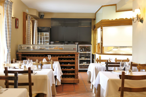 Cocina de asador en el corazón de Vitoria-Gasteiz, La Bodeguilla Lanciego te espera 2 AF1QipN9XDe74vusv70m0sYarKMZHk6dtAcpJuFHlvFb
