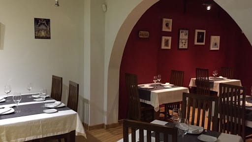 Sabor y tradición en El Laurel, el destino culinario que Badajoz no se puede perder 55 AF1QipNm0bdVgqcs4qdKqLOeJRHVRq11k2rTSh41EhoK