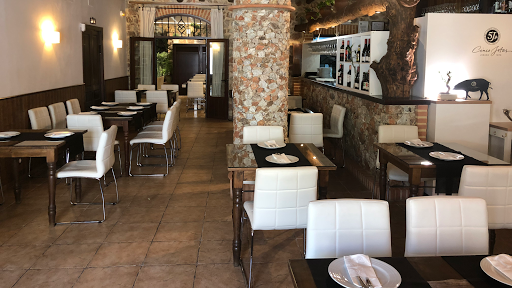 Gastronomía mediterránea en Aracena: un festín que invita a volver por más 1 AF1QipOe9d7mfMpPsCgh7ywWSILo0qOiPOIjyvCT1PdF