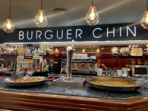 Sabor y autenticidad en cada bocado en BURGUER CHIN de Quintanar del Rey 6 AF1QipOuKaeSYryoE9X31LYetJ09CwJ BWA8B9pPqvwc