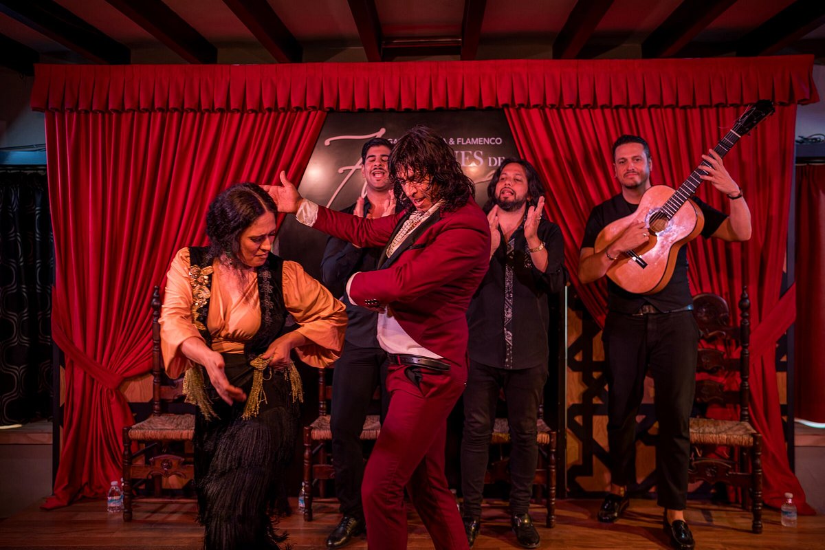 Cocina mediterránea en Granada que te hará regresar siempre por más 1 Jardines de Zoraya Tablao Flamenco