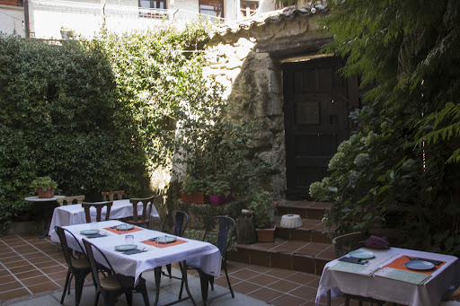 Restaurante Posada de Candelario: Sabores auténticos en un rincón encantador del pueblo 1 AF1QipM Q90v KtBh1XXtQ bfpPvm5 J9cd V0yT9 Gr