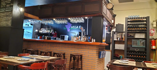Vega 10: Delicias únicas en el corazón de Sevilla 58 AF1QipM Uj2u6vI6brGkqUfsIjaq27RkpCOUzhSDWe07