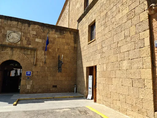Parador de Benavente. Restaurante Condes Pimentel: Cocina española excepcional en un entorno acogedor y familiar