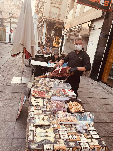 TAPERIA VOLTERRA: Tapas exquisitas en el corazón de Mérida 1 AF1QipM0qESq